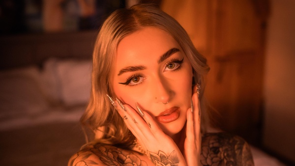 amandavamp - Sunset Serenade