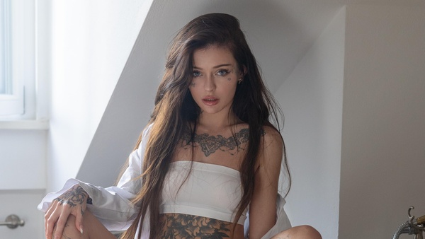 minzi - Wet White Dreams