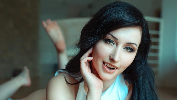 jasminelouise - Bite My Tongue