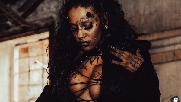 obscurablackwitch - WITCH REIGN