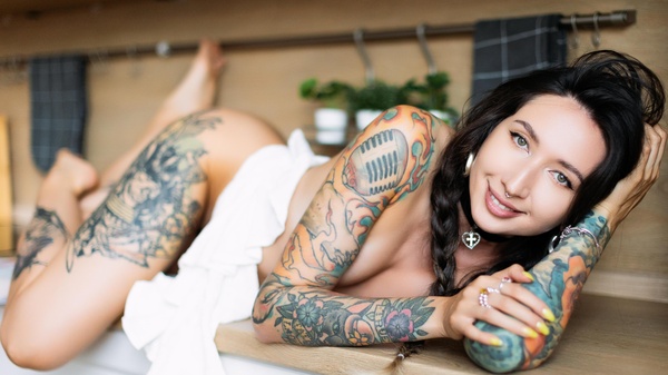 elune - What does your cat do when you're not home?