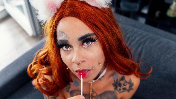 awena - Pink Fox loves lollipops