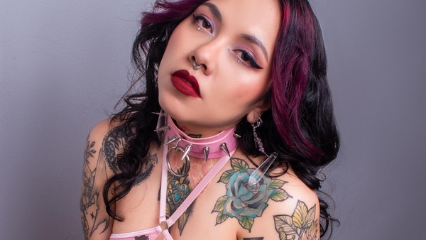 jennyfrostheart - Bat in pink