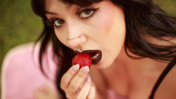 bellathesuccubus - Goth Girl Summer